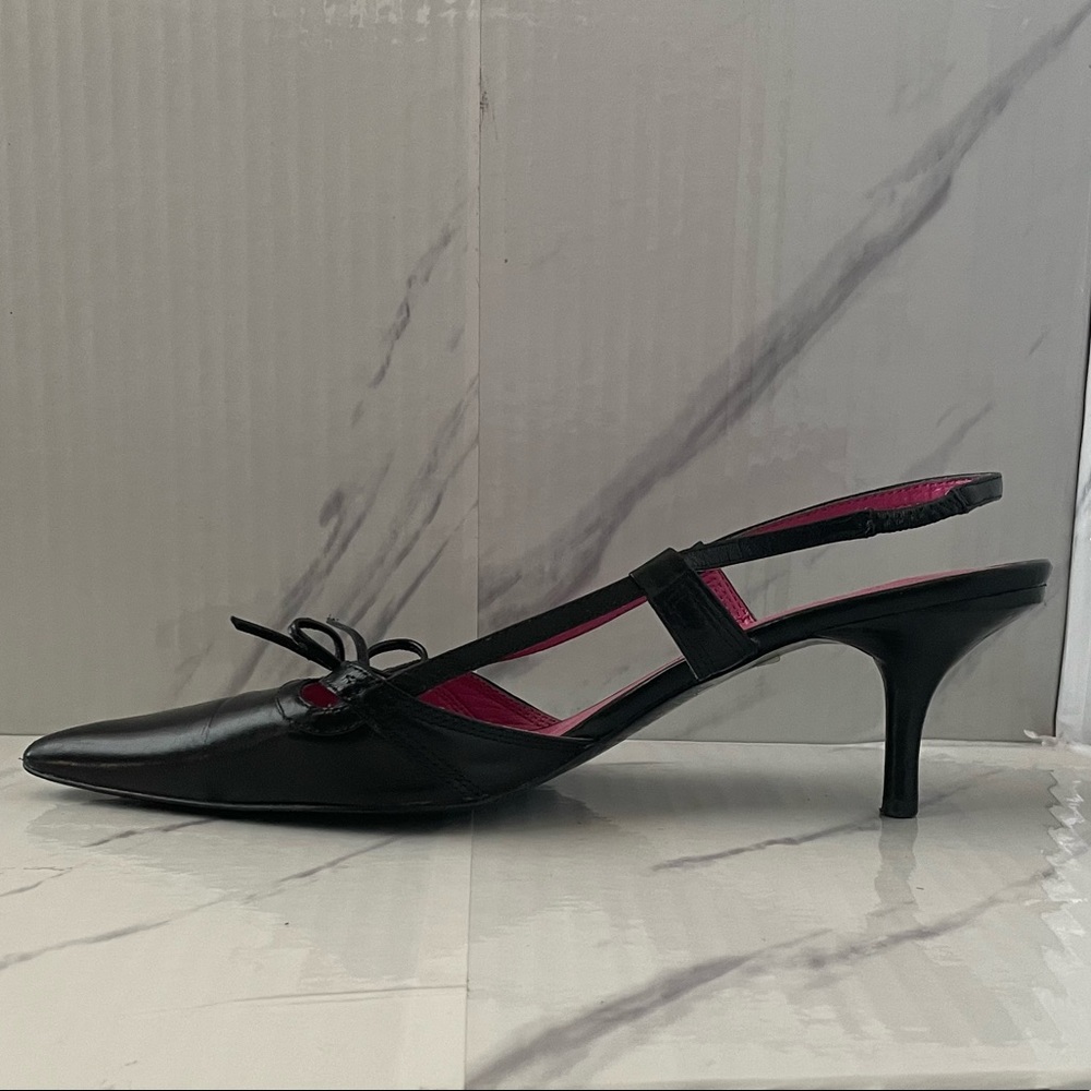 Women’s Size 10 Maripe’ Black & Pink Heels! IN VERY GOOD CONDITION!!